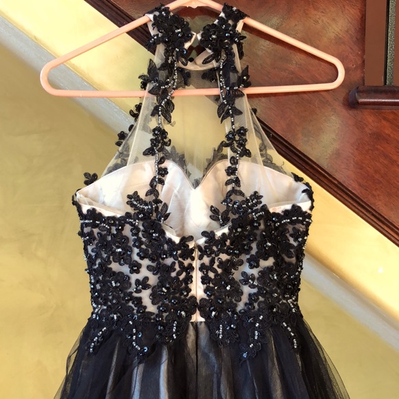 Short black sequin dress - Picture 4 of 5